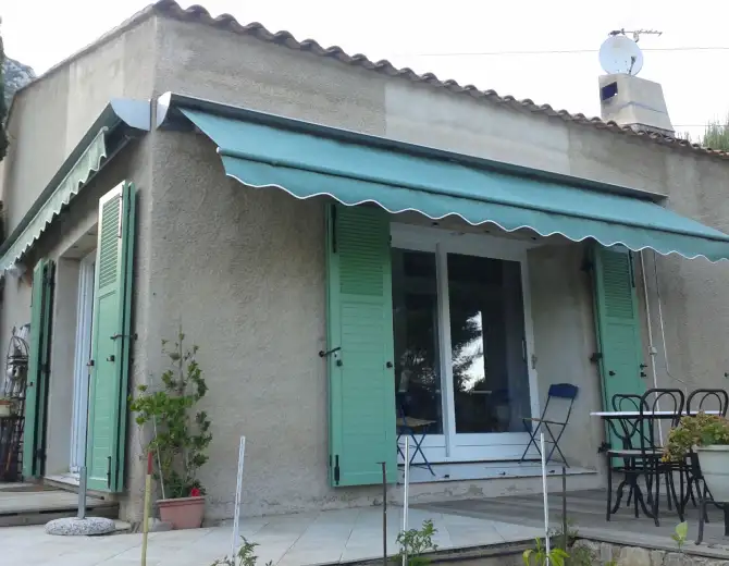 Sellerie Calou Sellerie Et Tapisserie La Crau Ameublement Exterieur 2 Sellerie Calou Sellerie Et Tapisserie La Crau Ameublement Exterieur 2